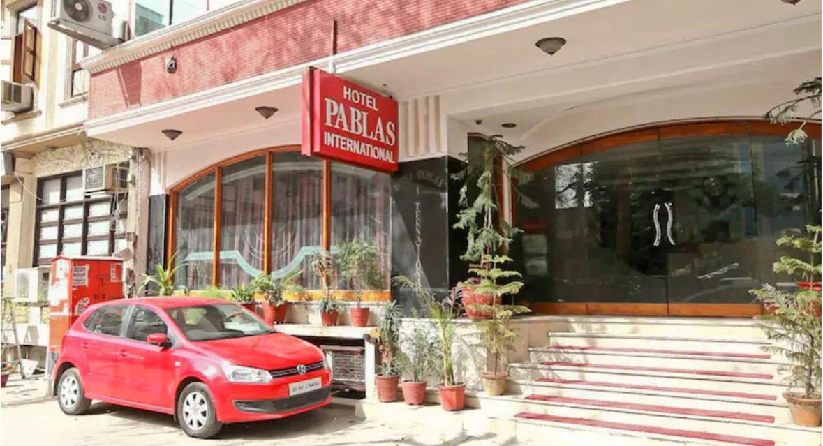 Hotel Pablas International, New Delhi, Near Metro Dış mekan fotoğraf