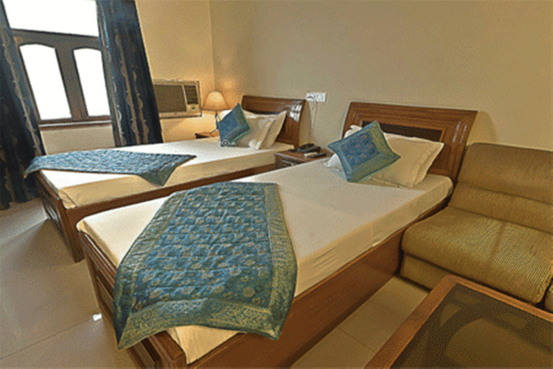 Hotel Pablas International, New Delhi, Near Metro Dış mekan fotoğraf