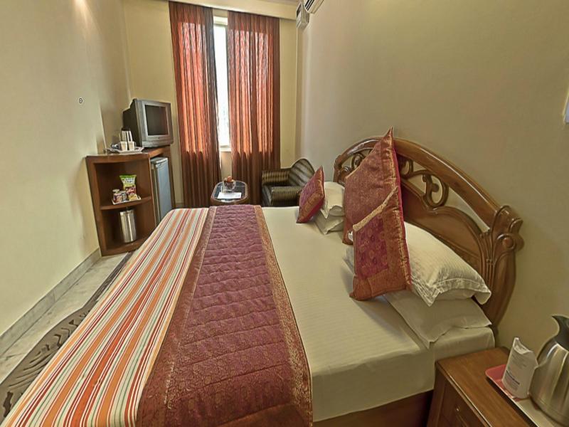 Hotel Pablas International, New Delhi, Near Metro Dış mekan fotoğraf
