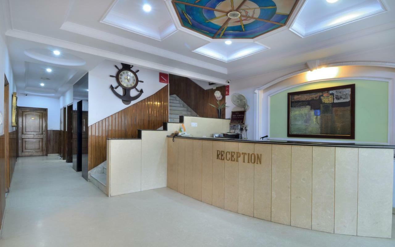 Hotel Pablas International, New Delhi, Near Metro Dış mekan fotoğraf